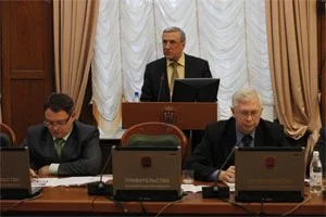 Почти три миллиарда рублей направлено из областной казны в 2010 году на медицинское обслуживание детей и пенсионеров Почти три миллиарда рублей направлено из областной казны в 2010 году на медицинское обслуживание детей и пенсионеров