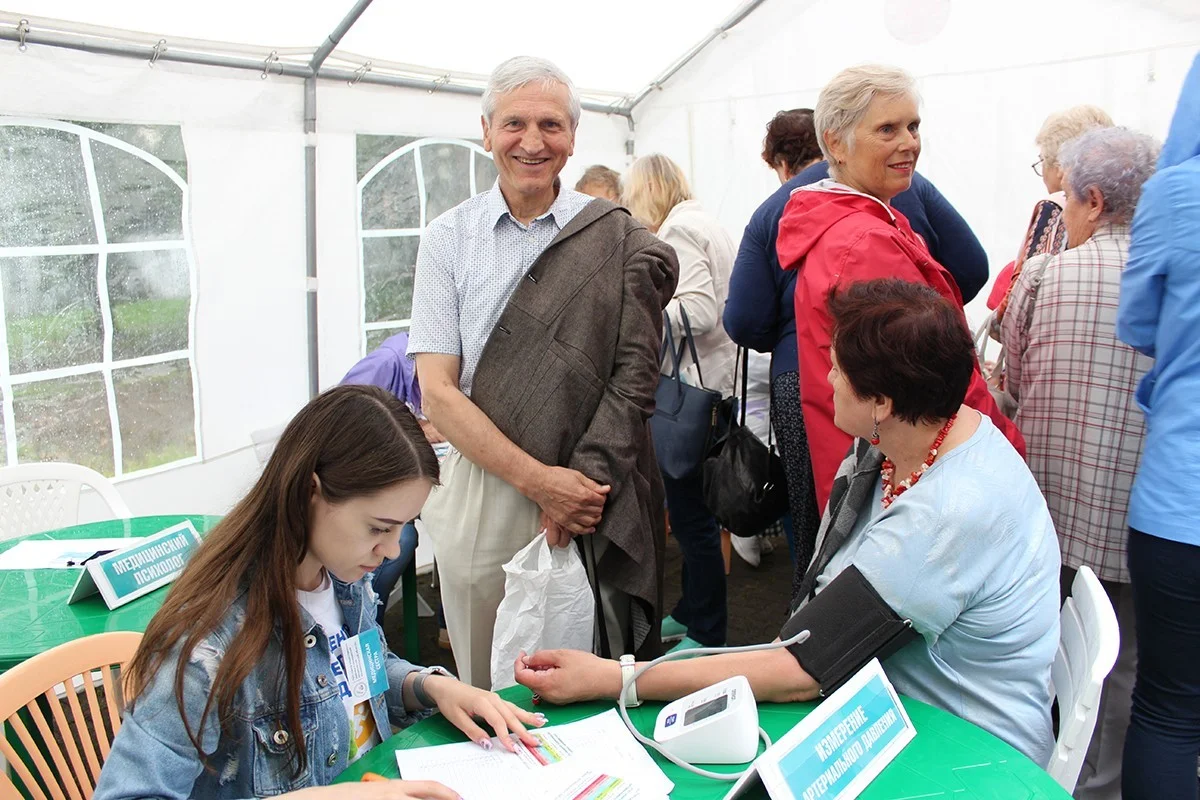  В первый день проекта «Путь к здоровью!» врачей посетили около пятисот жителей области