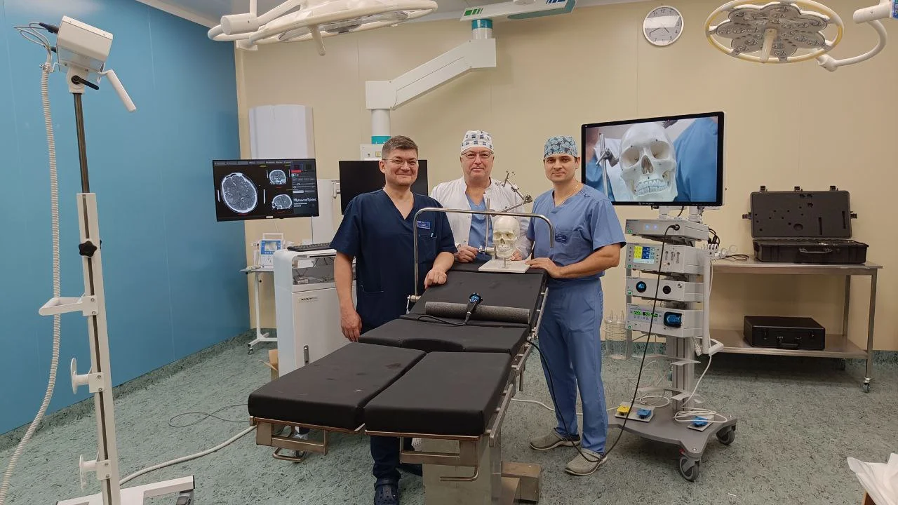 В Больницу скорой медицинской помощи поступило оборудование для высокоточных вмешательств на головном и спинном мозге 