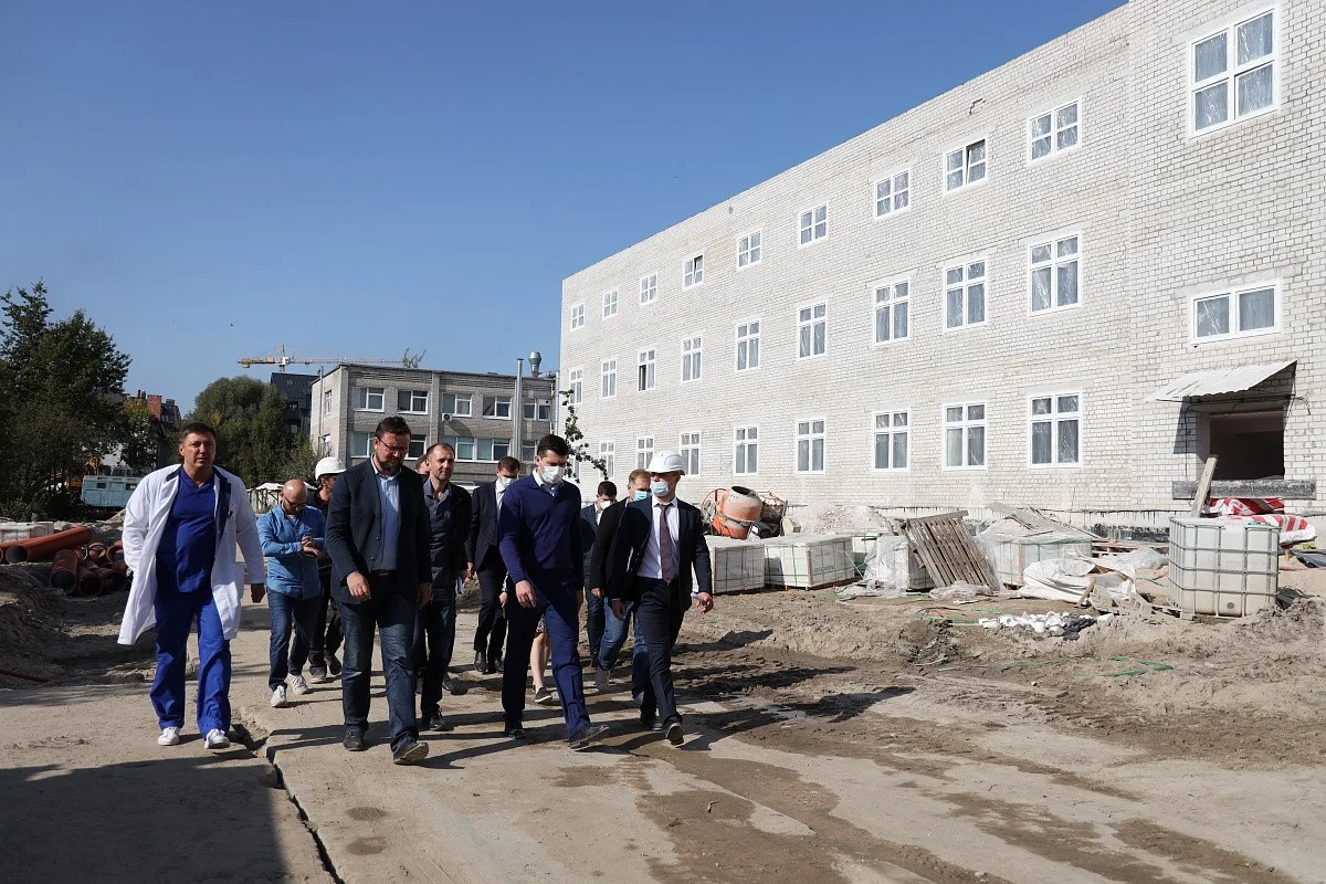 Антон Алиханов: Реконструкция Детской областной больницы идет в соответствии с графиком