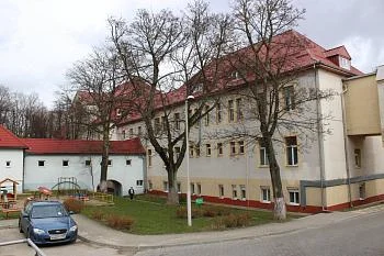 Объявлен аукцион на определение поставщика лекарственного препарата для пациентов со спинально-мышечной атрофией Объявлен аукцион на определение поставщика лекарственного препарата для пациентов со спинально-мышечной атрофией